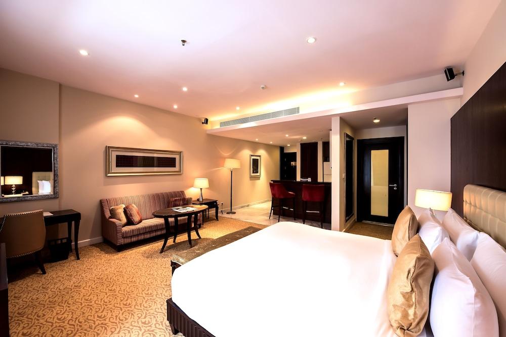 Oakwood Premier Prestige Bangalore