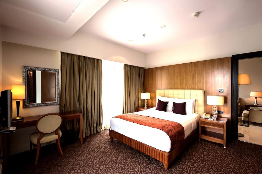 Hotel Oakwood Premier Prestige 5*