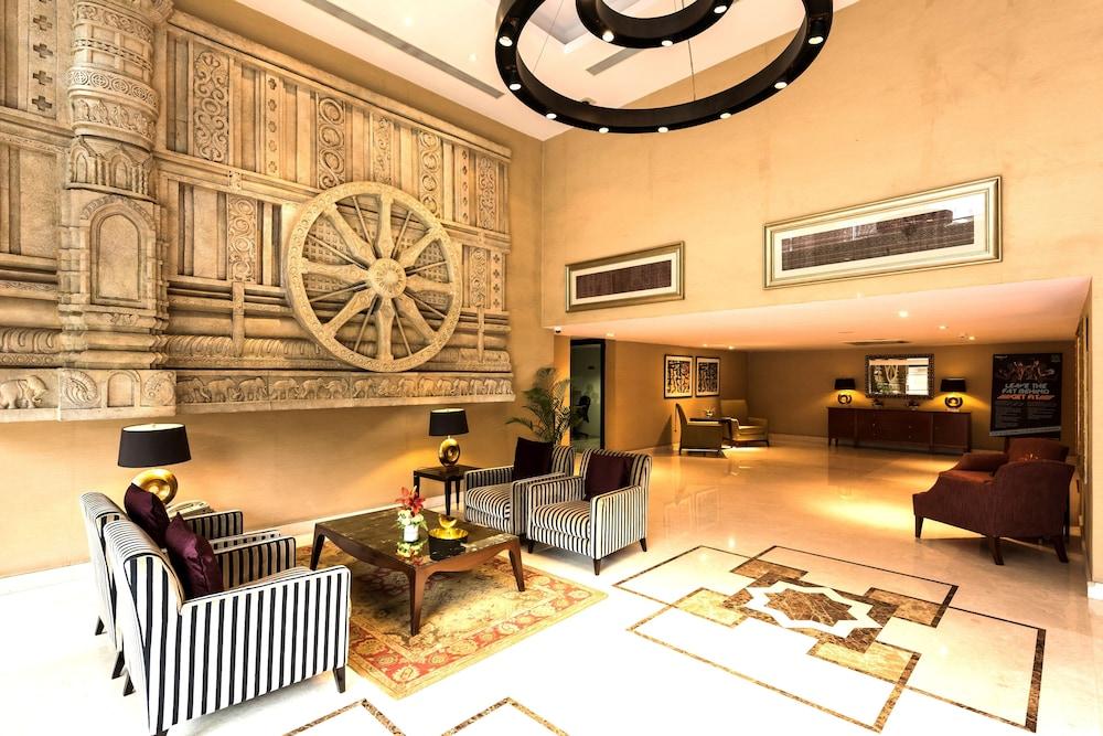 Oakwood Premier Prestige Hotel 5*