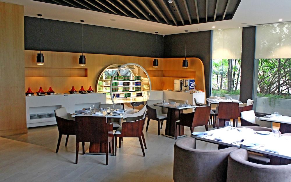 Hotel Radisson Blu Outer Ring Road Bangalore