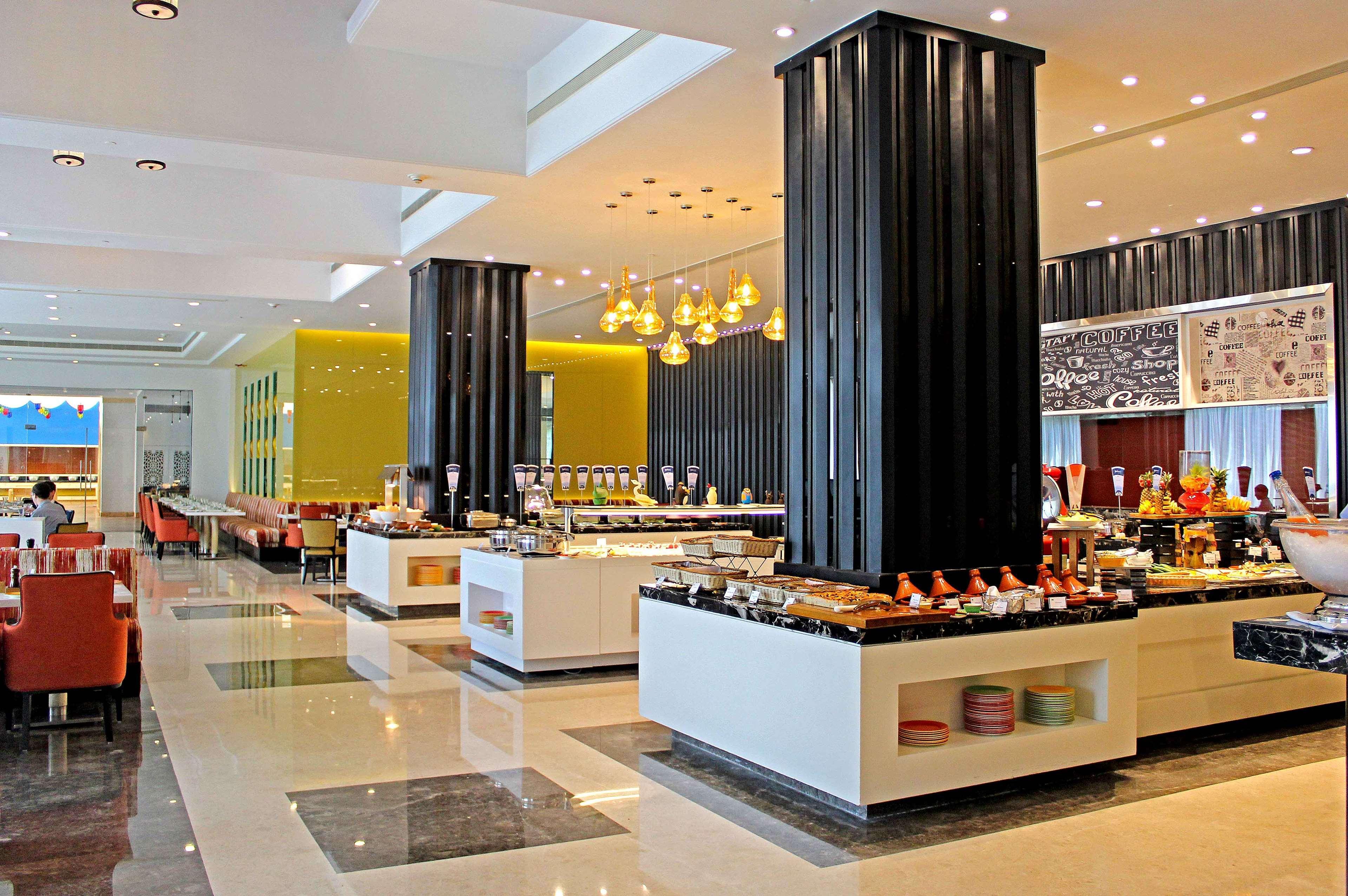Radisson Blu Outer Ring Road 5*