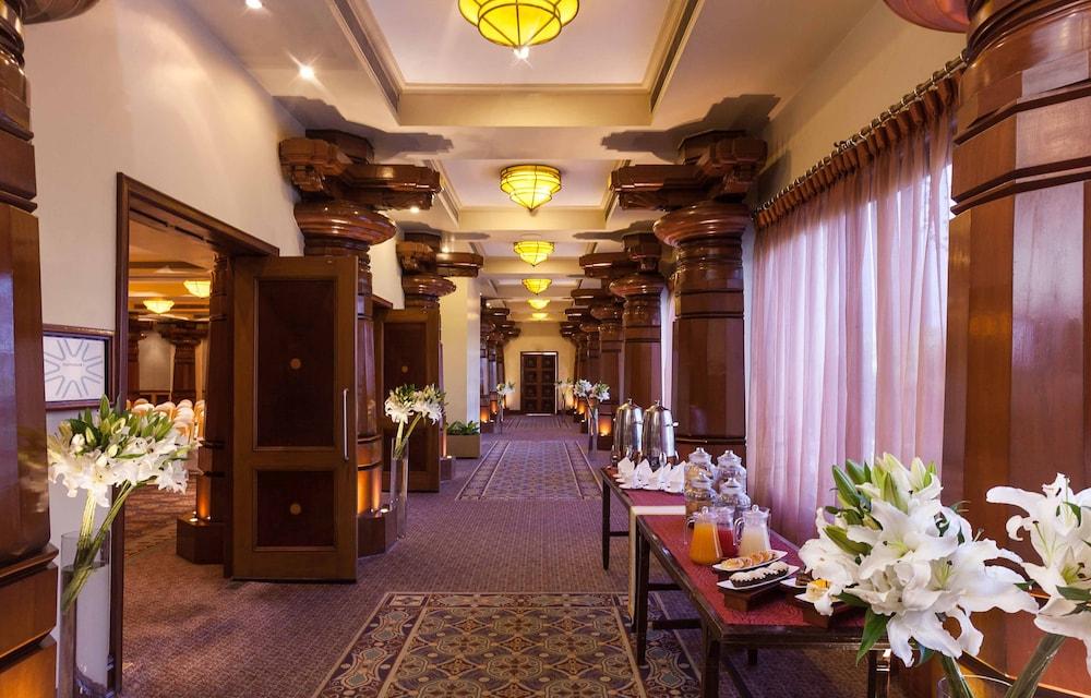 Taj Mg Road Hotel Bangalore