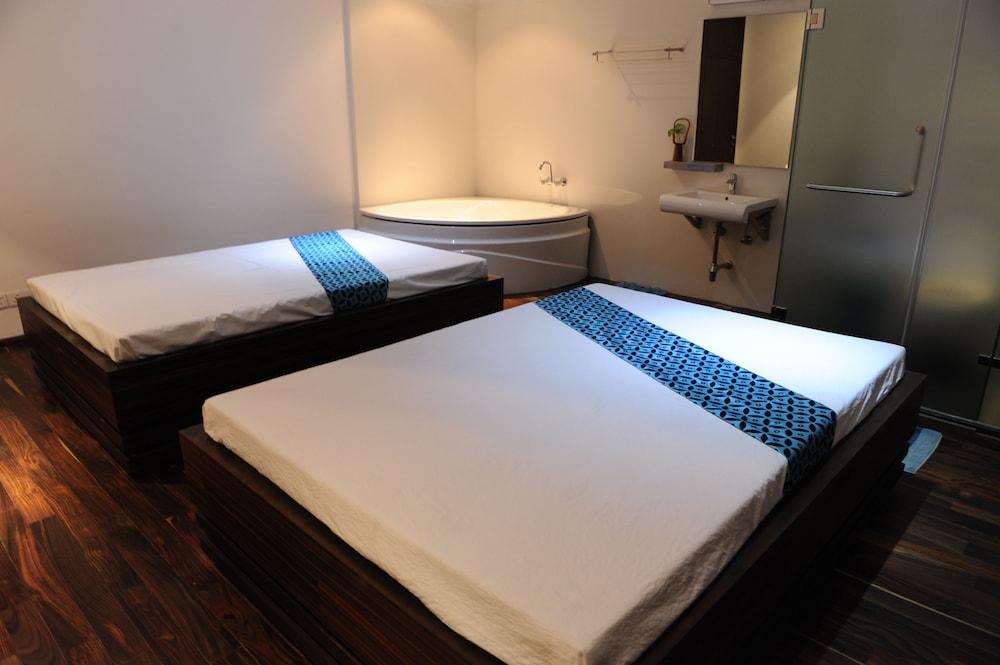 Hotel Springs And Bangalore