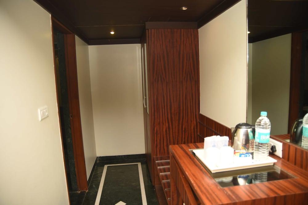 Maurya 3* Bangalore