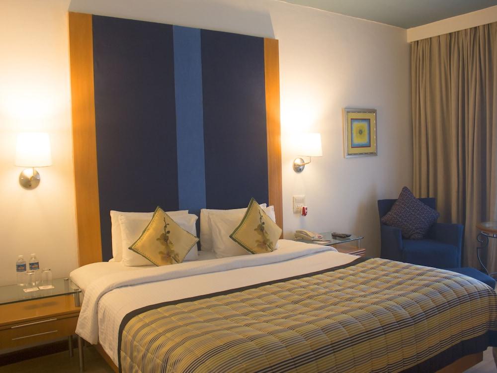 Royal Orchid 5*