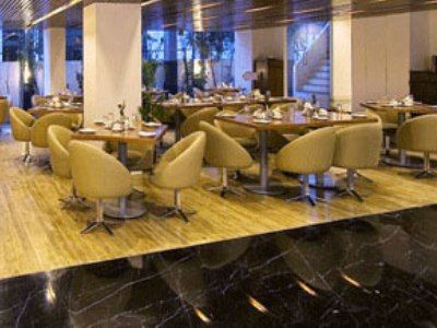 Monarch Luxur - Infantry Road 4* Bangalore