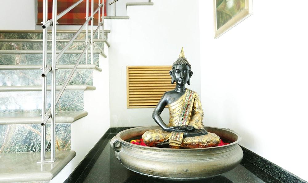 Hotel Treebo Edha Koramangala