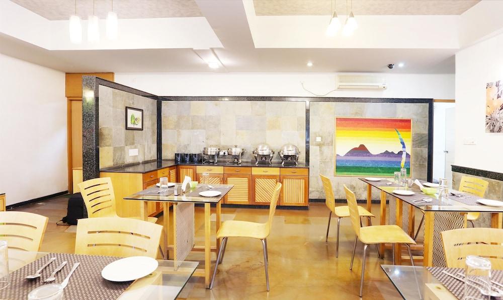 Hotel Treebo Edha Koramangala 3*