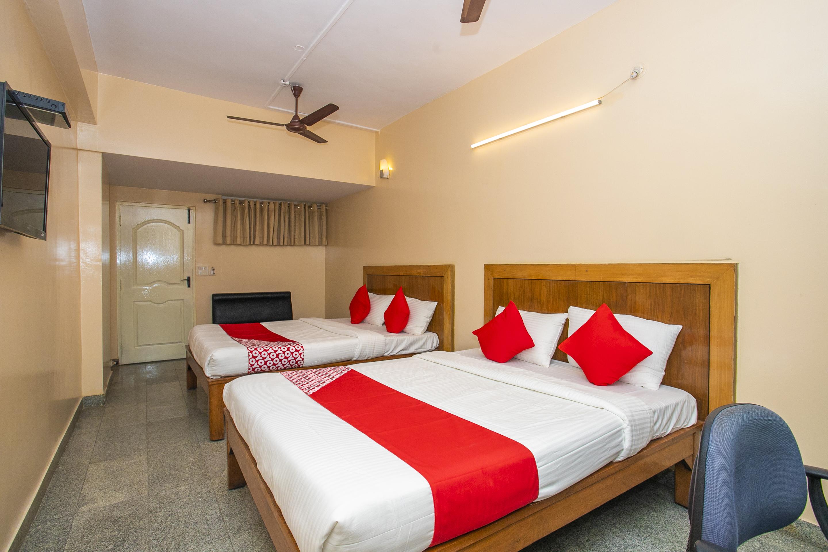 Super Oyo Flagship Archana Comforts 3*