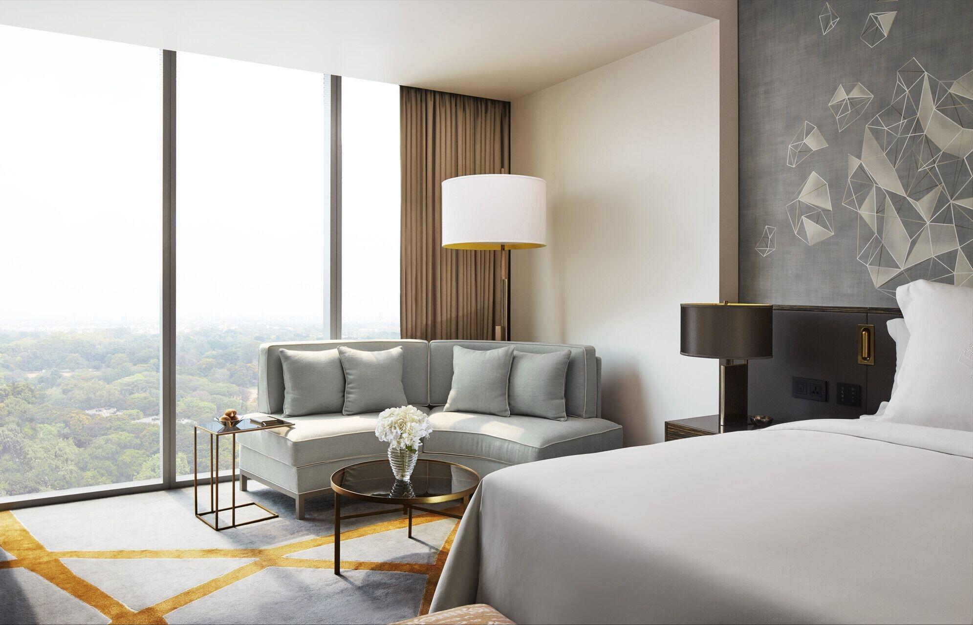 Four Seasons At Embassy One 5* Bangalore
