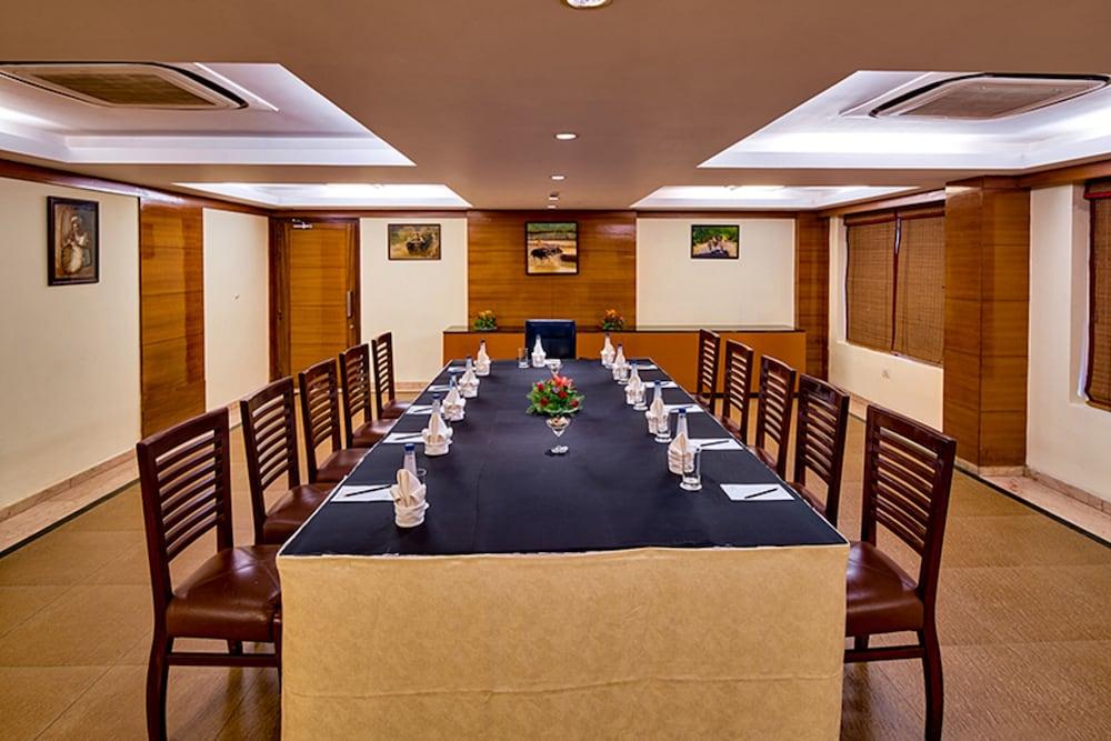 Coraltree Hotel