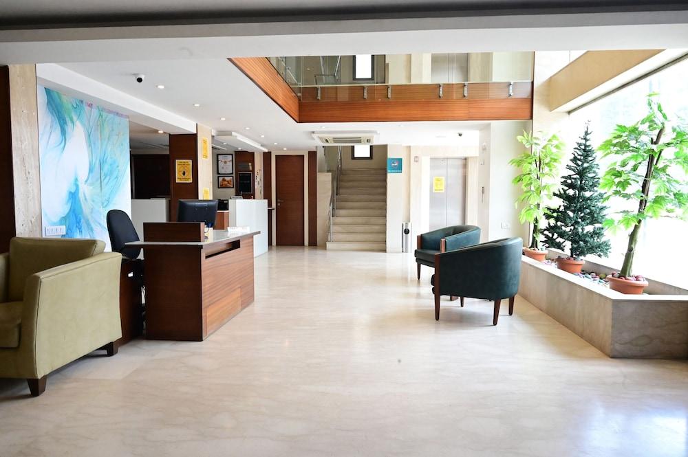 Octave The Horizon Comforts Hotel Bangalore
