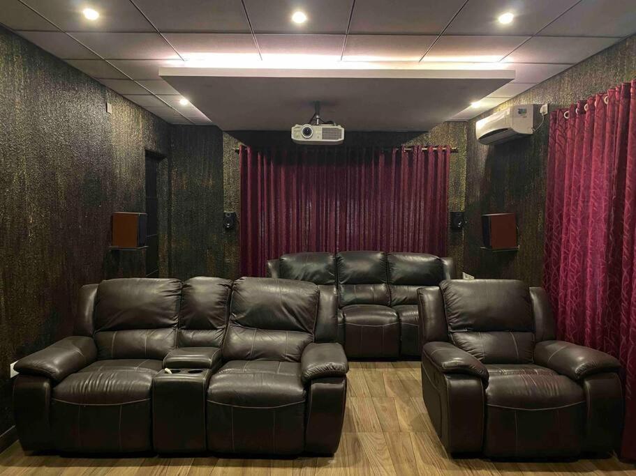 Btm-blr 5bhk With Theatre *
