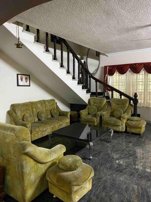Villa Btm-blr 5bhk With Theatre *