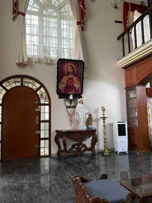 Btm-blr 5bhk With Theatre Bangalore