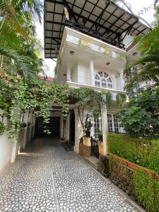 Btm-blr 5bhk With Theatre
