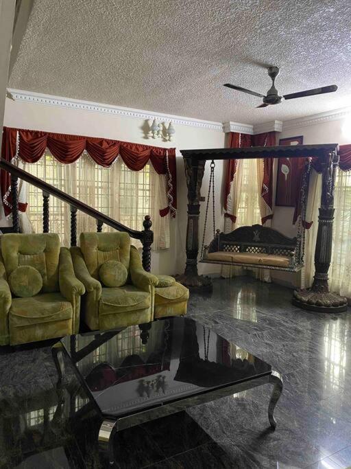 Btm-blr 5bhk With Theatre Villa *