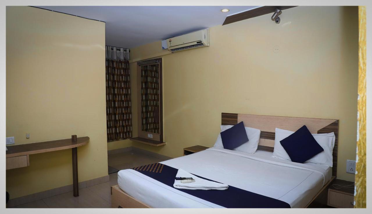 Hotel Smile Shree Ganesh Regency