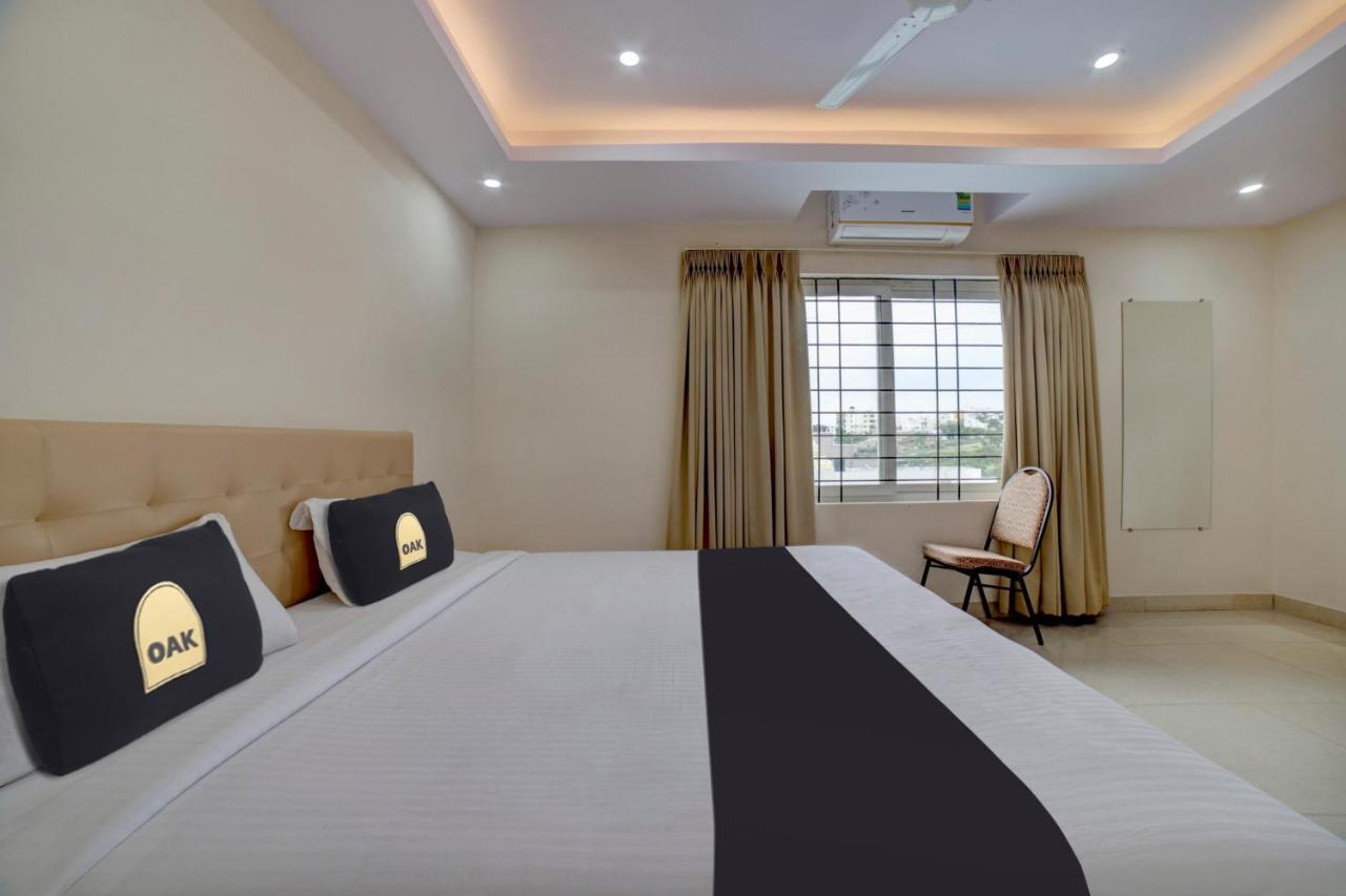 Townhouse Oak Ess Jay 4* Bangalore