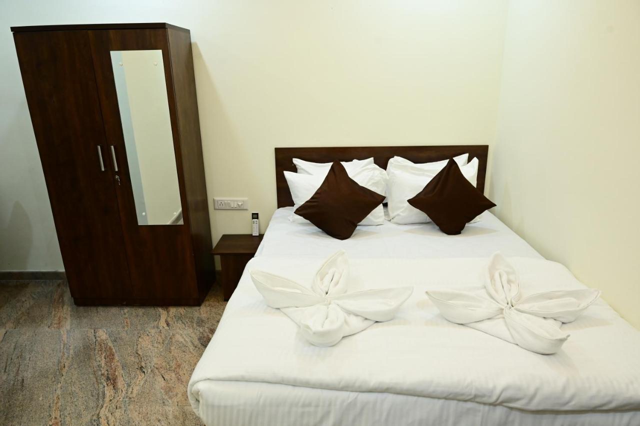 Grand Temple Tree Hotel