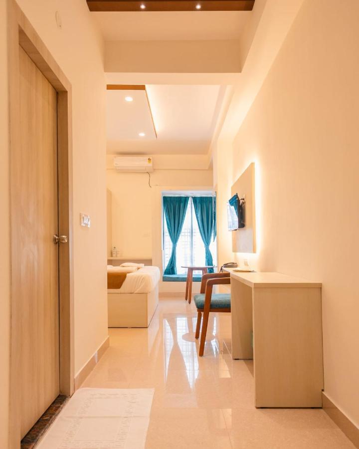 Uptown Hotel
