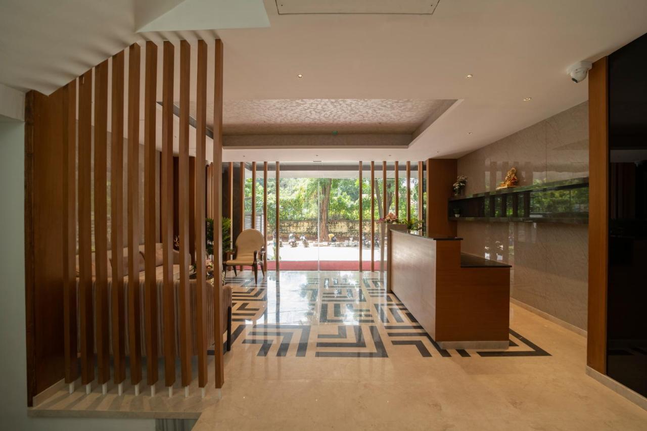 The President Hotel, Kumarapark Hotel Bangalore