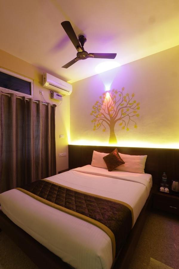 Dms Service & Luxury Hotel Bangalore