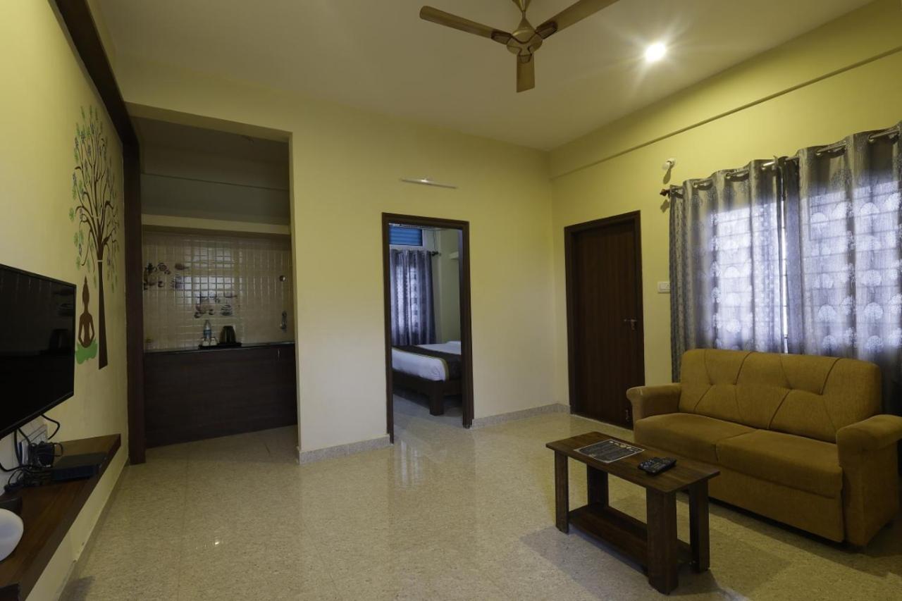 Dms Service & Luxury Hotel