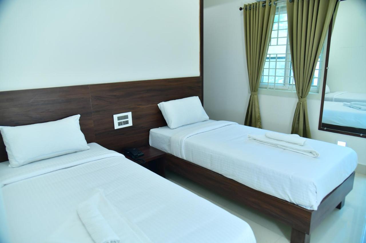 Hotel Rk Comforts *