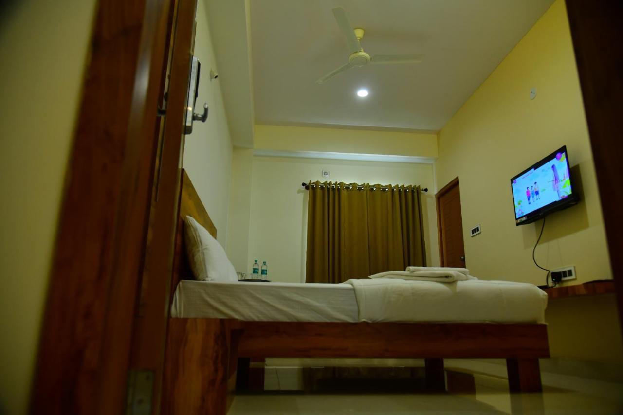 Hotel Rk Comforts *