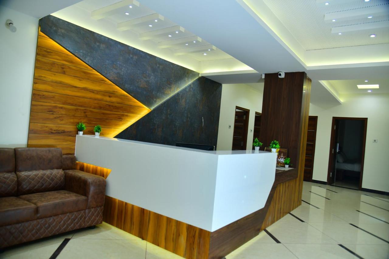 Rk Comforts Hotel *