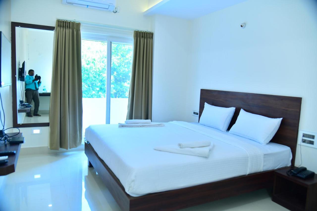 Hotel Rk Comforts