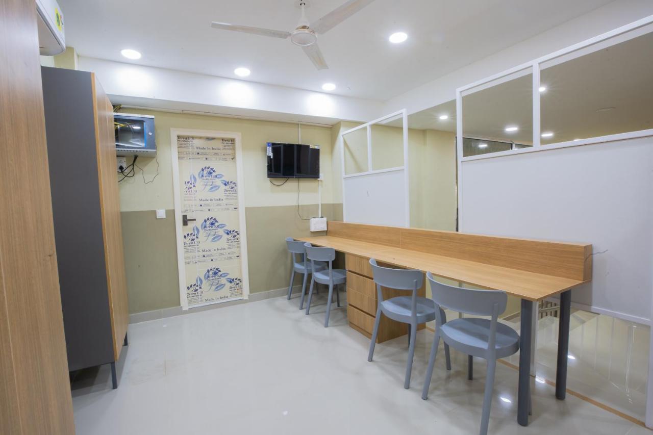Covie Karle Town 220 Hostel Bangalore