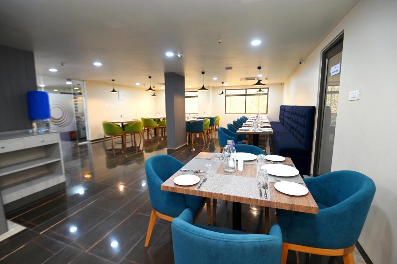Hotel Regenta Bannerghatta 3*