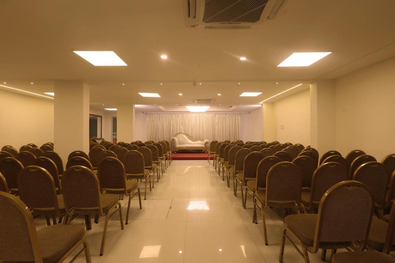 Grand Regency Rajajinagar, Iskcon Temple - Wtc 3* Bangalore