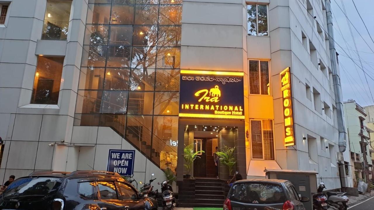 Ira International Luxury Service 4* Bangalore