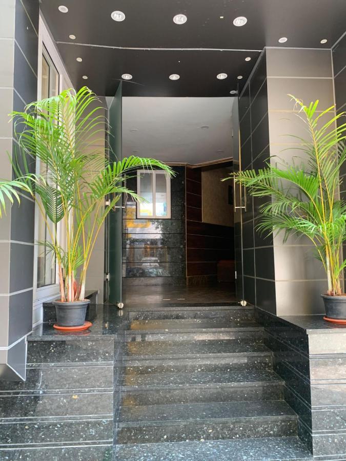 Ira International Luxury Service