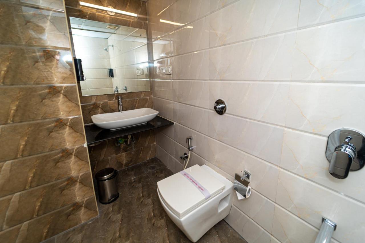 Hotel Vera By Bisque Hebbal - Manyata Tech Park