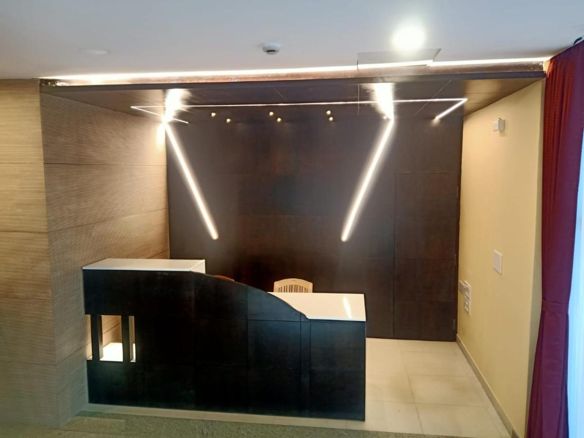 Hotel Leela Park Bangalore