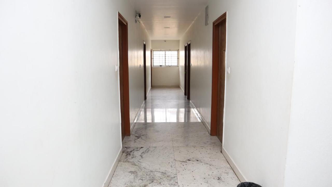 Hotel Smile Karanji Comforts