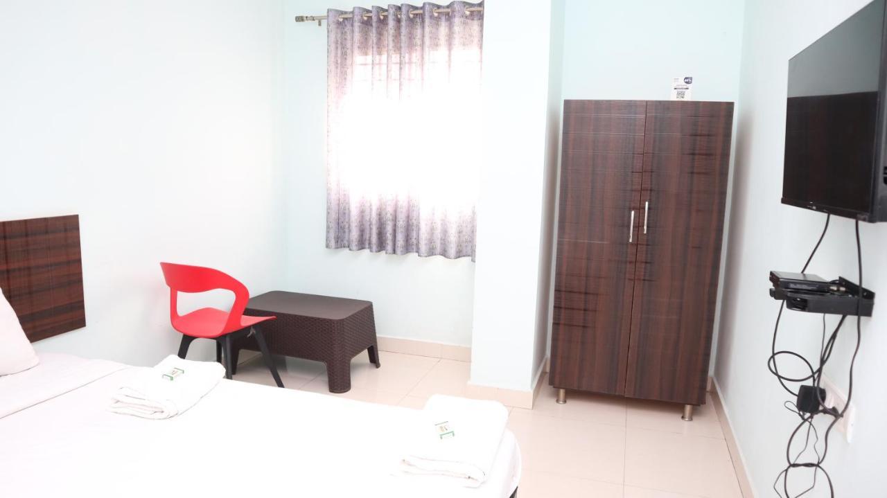 Hotel Smile Karanji Comforts