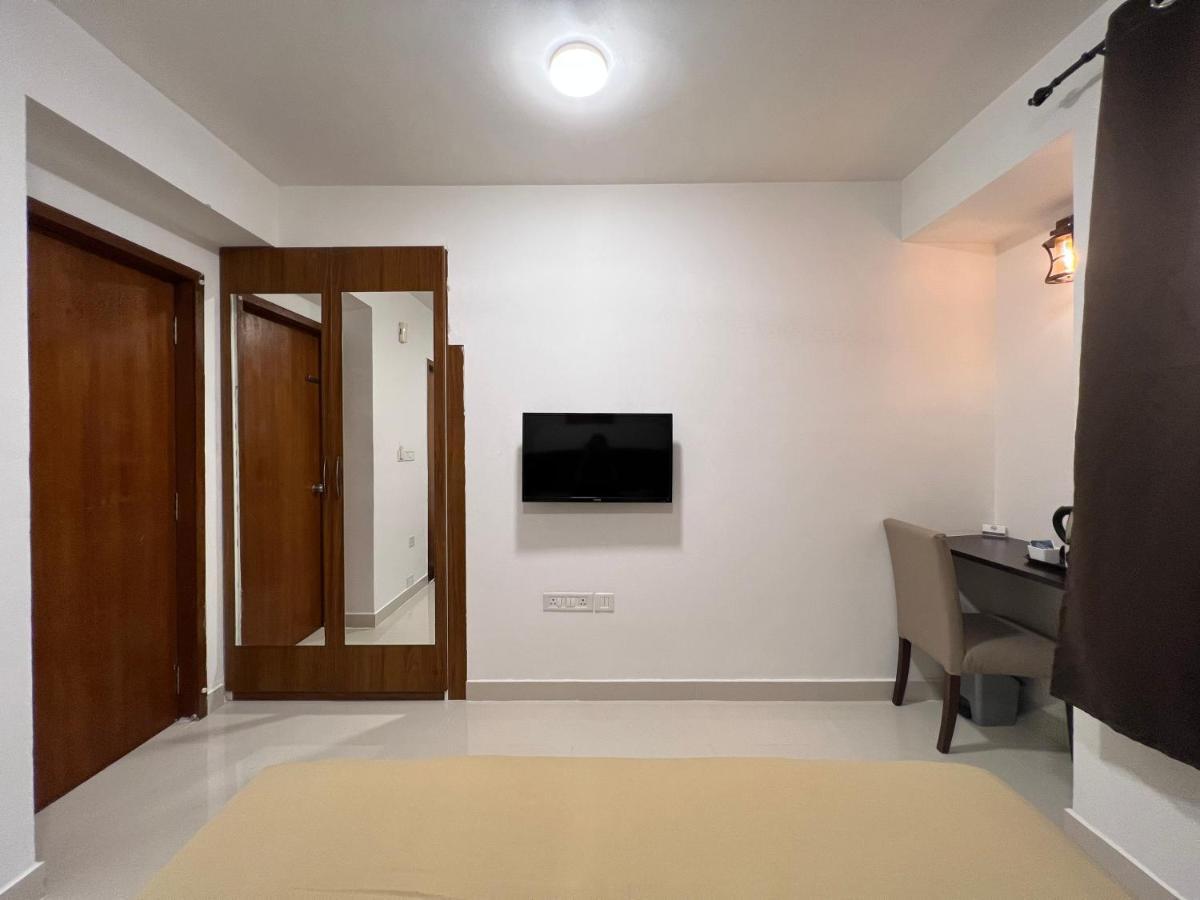 The Royal Living I Indiranagar Hotel