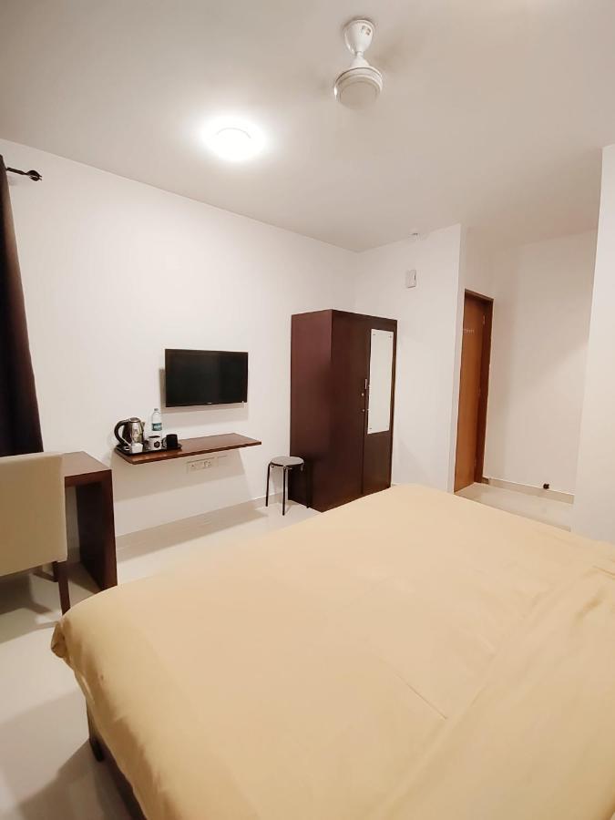 The Royal Living I Indiranagar Hotel