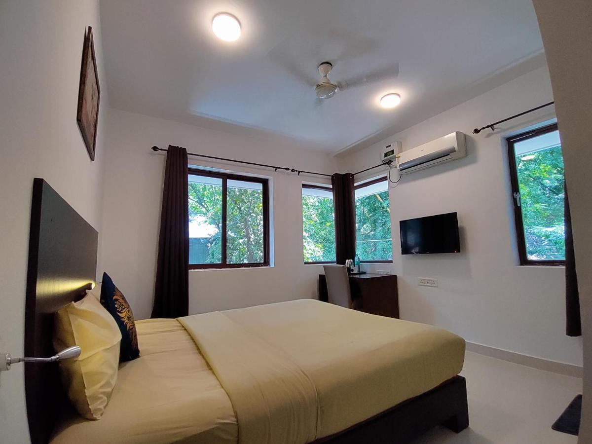 Hotel The Royal Living I Indiranagar Bangalore