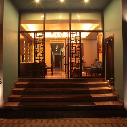 Hotel Justa Mg Road 4*