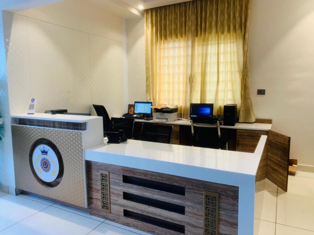 Hotel Rajathadri Royal