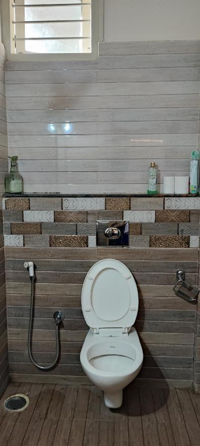 Rrm - Jambu Savari Dinne Apartment *