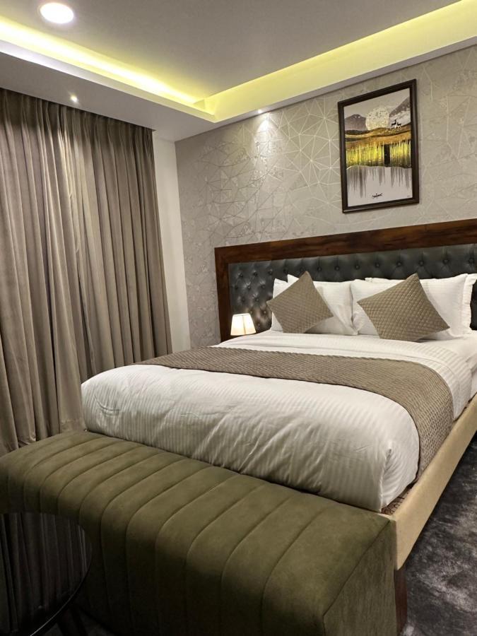Hotel Royal Ace Luxur