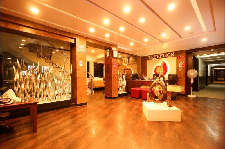 Hotel Sandalwood 2*