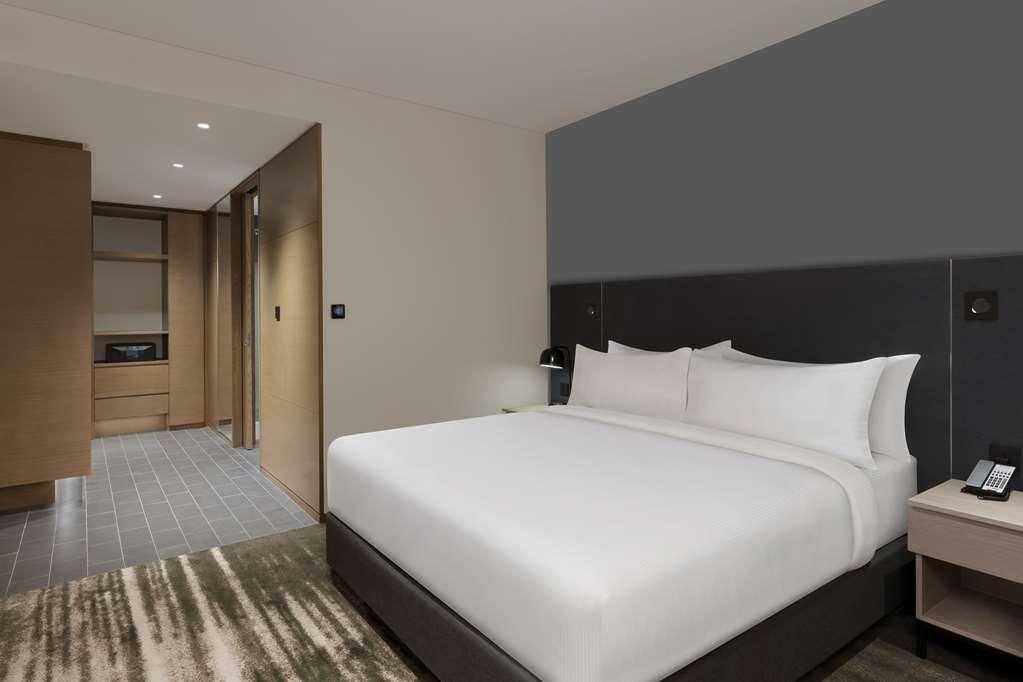 Hilton Garden Embassy Manyata Business Park * Bangalore